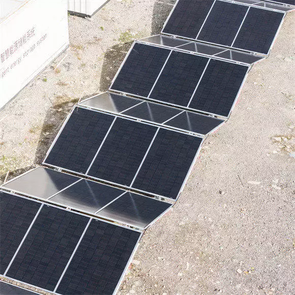 Mikroelektrownie fotowoltaiczne (PV) z magazynem BESS, falownikami hybrydowymi i trójfazowymi falownikami sieciowymi – systemy dla stacji bazowych i przemysłu – MATTRABUD ENERGY GROUP